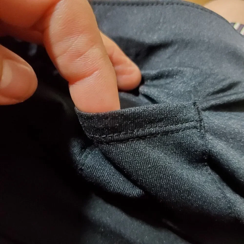 Under Armour Women's Shorts Size XL - Picture 5 of 9